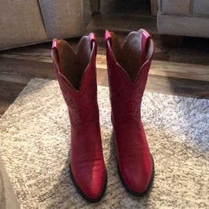 Woman’s ARIAT western boot